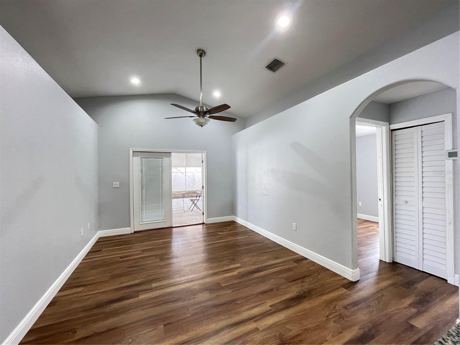 Image 10 of 19 For 2505 Aileen Street