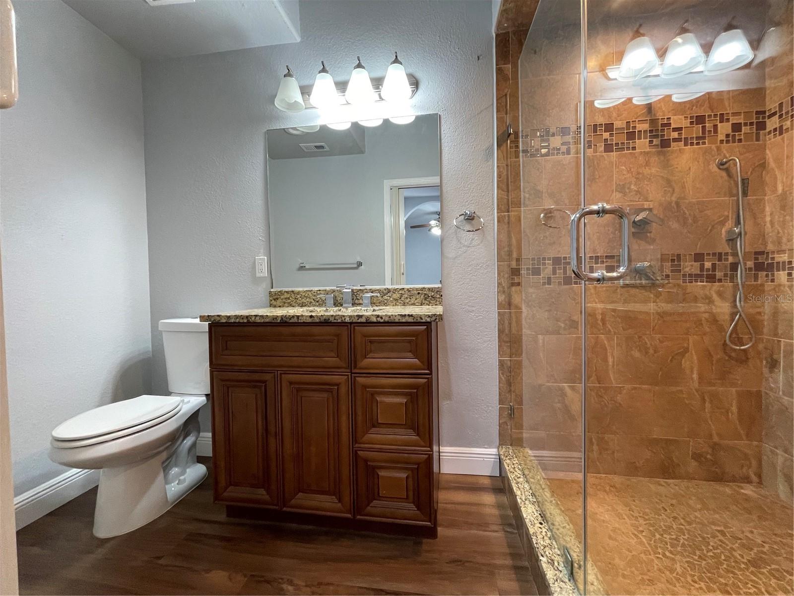 Image 12 of 19 For 2505 Aileen Street