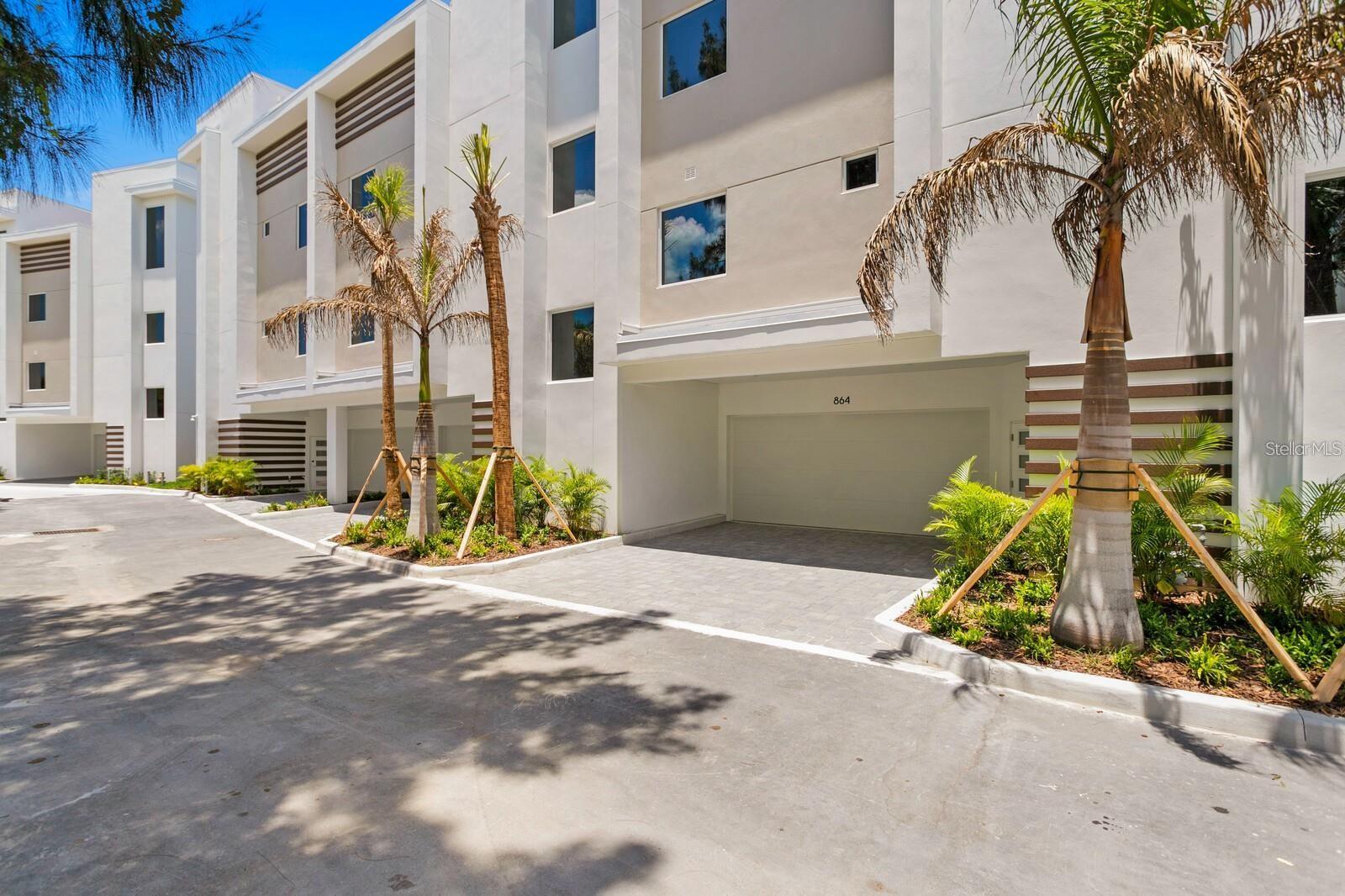 Image 2 of 54 For 864 N Osceola Ave