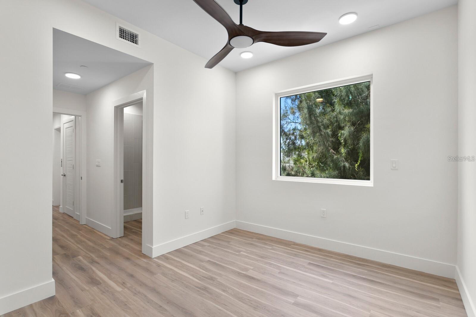 Image 38 of 54 For 864 N Osceola Ave