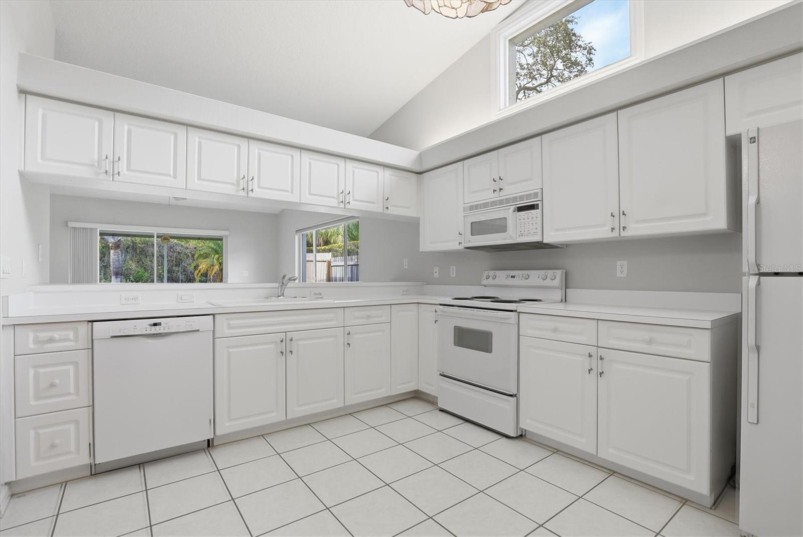 Image 16 of 33 For 45 Gulfwinds Drive W