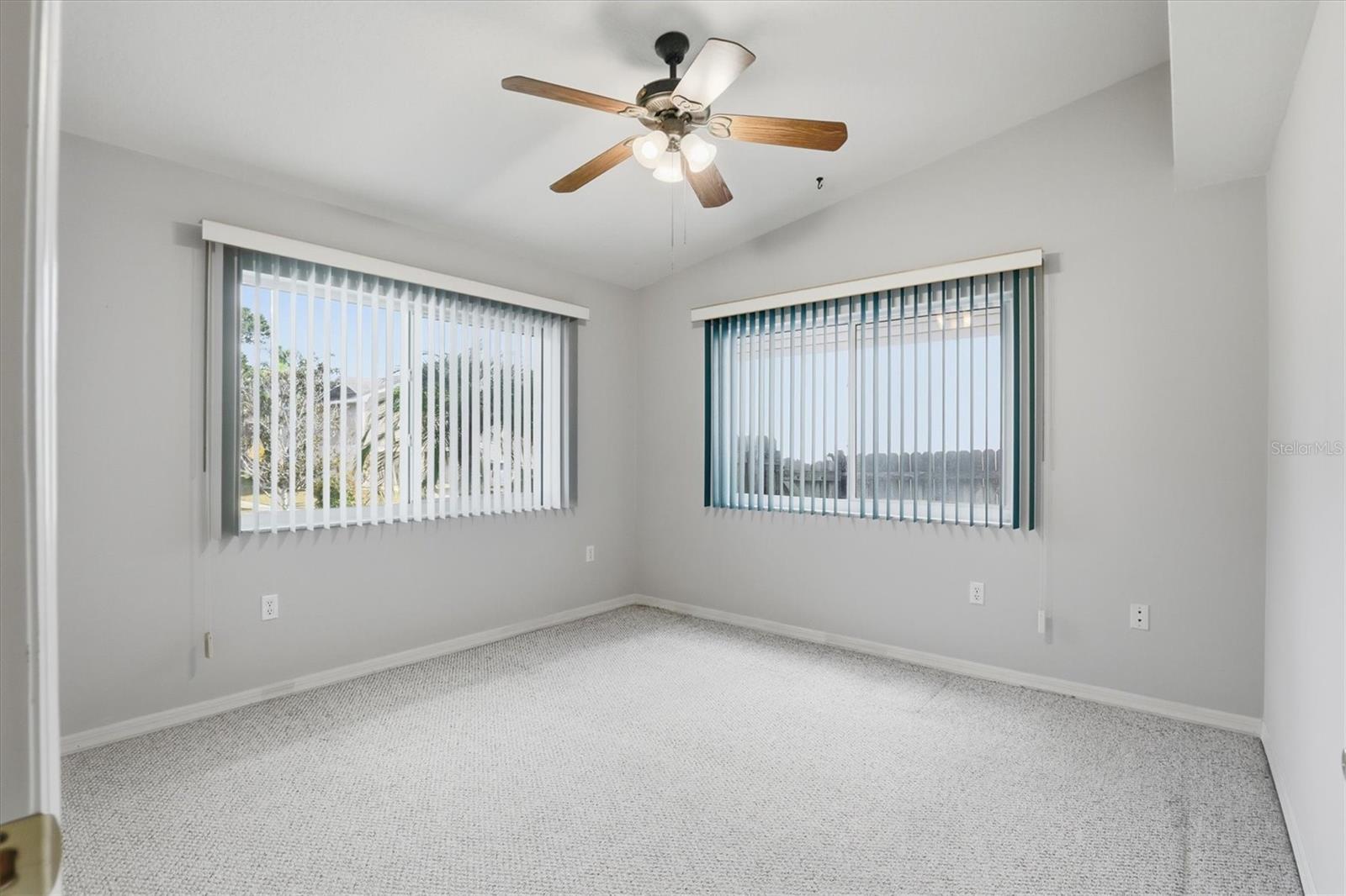 Image 23 of 33 For 45 Gulfwinds Drive W