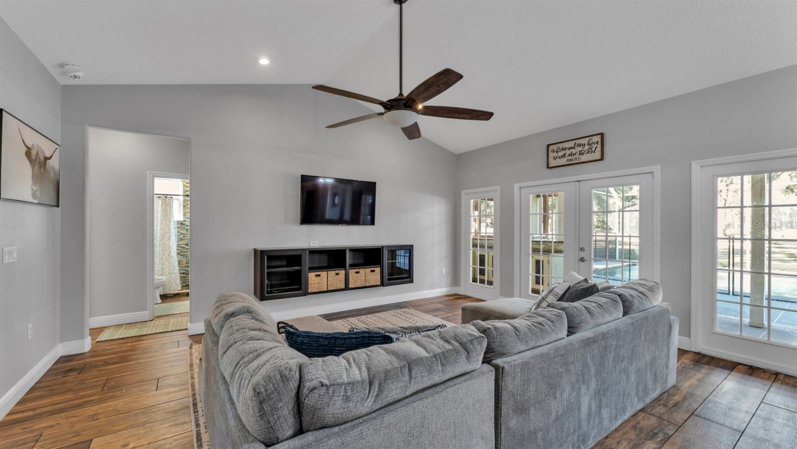 Image 12 of 58 For 12459 Fort King Road