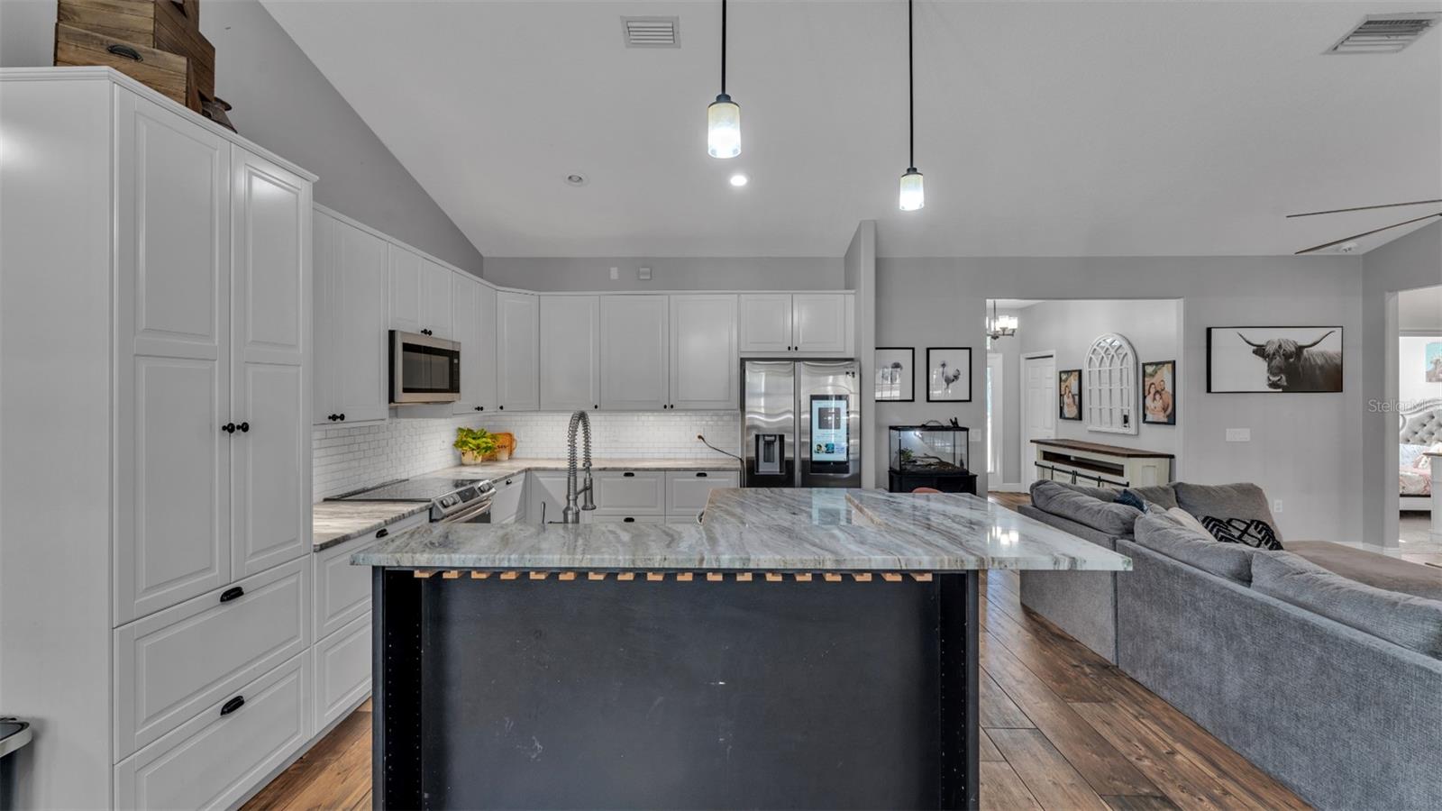 Image 17 of 58 For 12459 Fort King Road