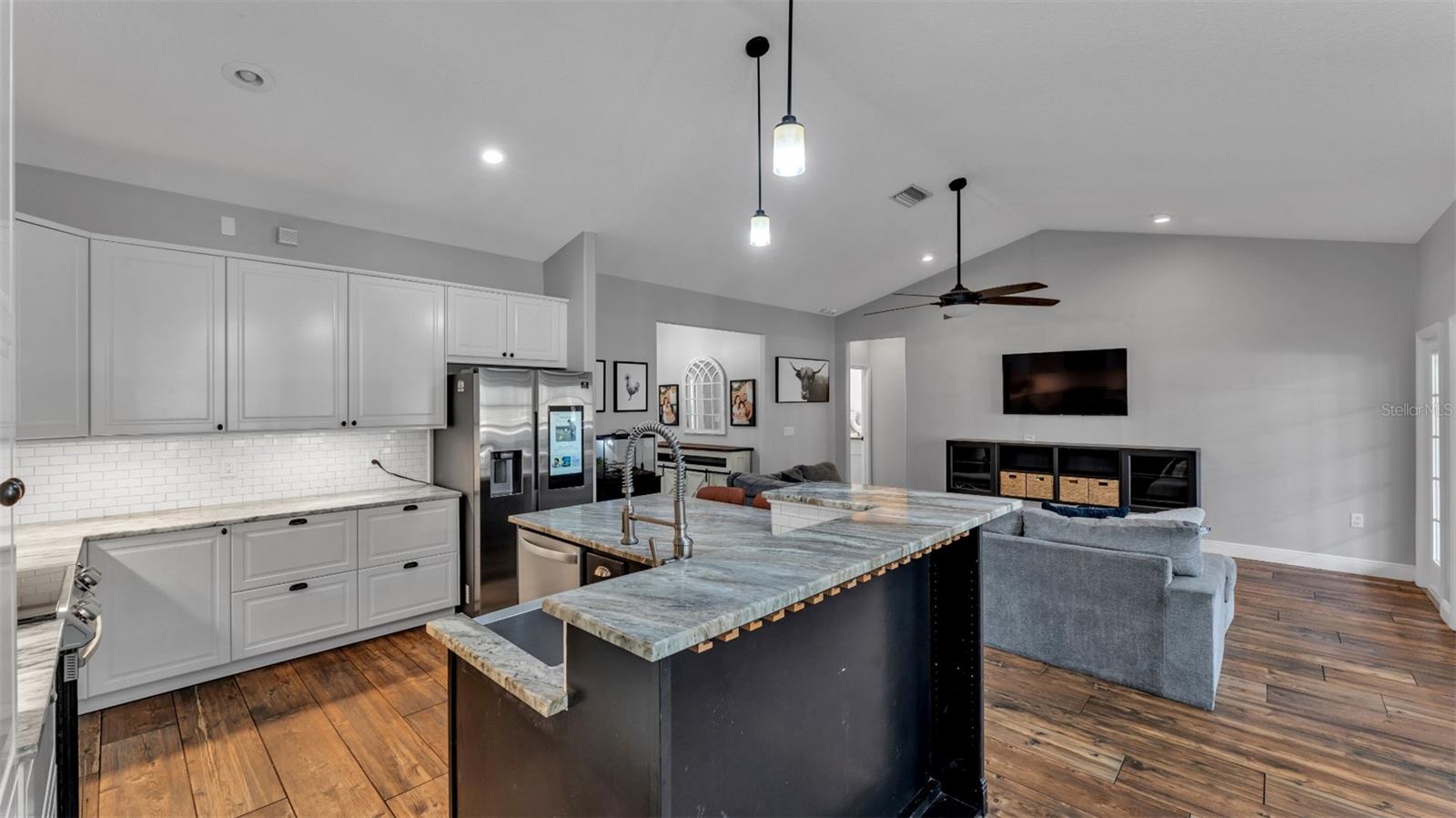 Image 18 of 58 For 12459 Fort King Road