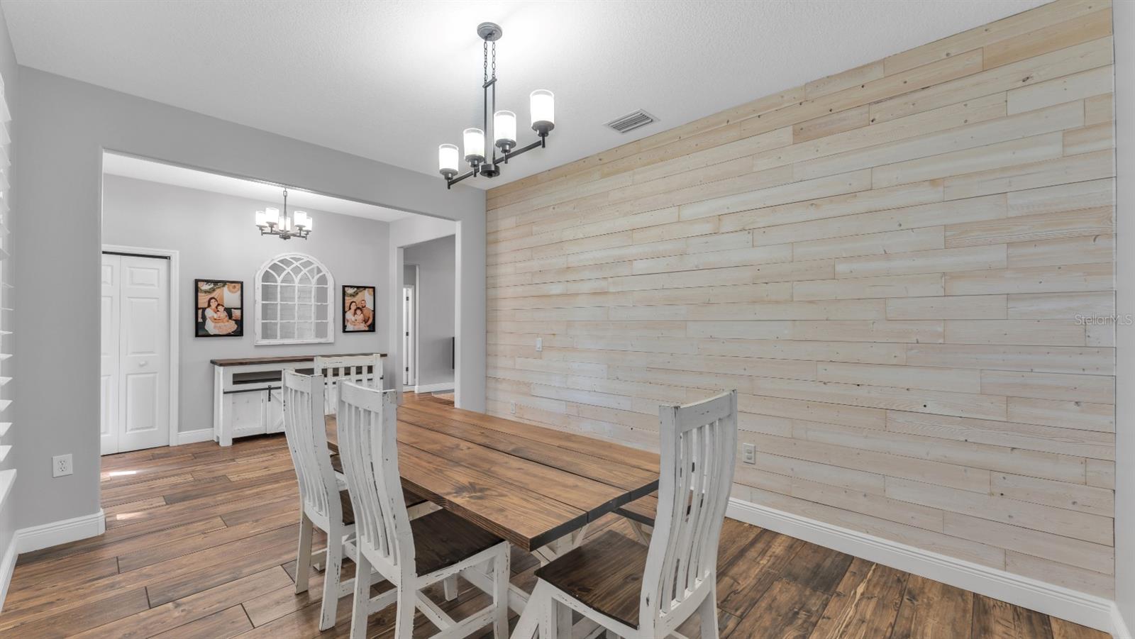 Image 20 of 58 For 12459 Fort King Road