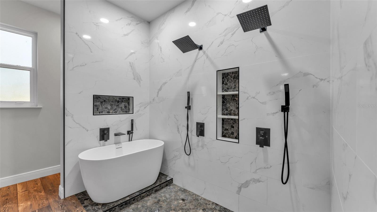 Image 23 of 58 For 12459 Fort King Road