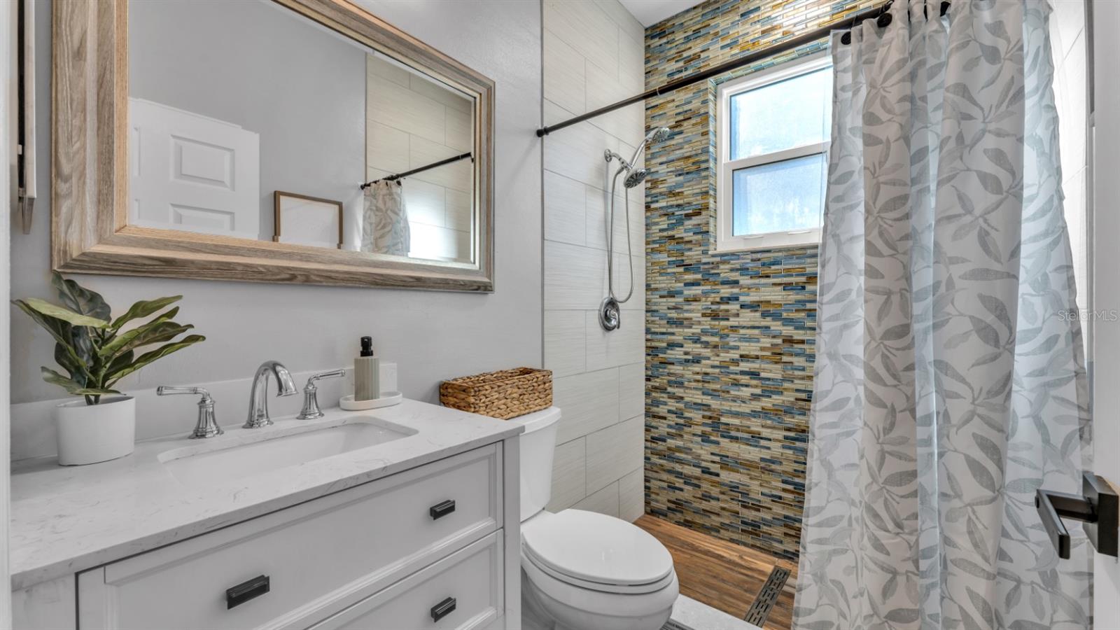 Image 28 of 58 For 12459 Fort King Road