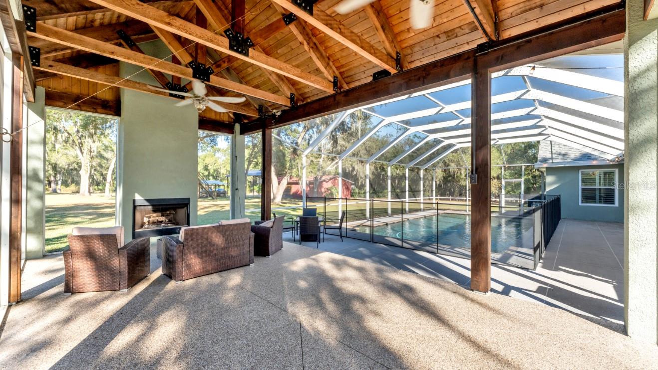 Image 40 of 58 For 12459 Fort King Road