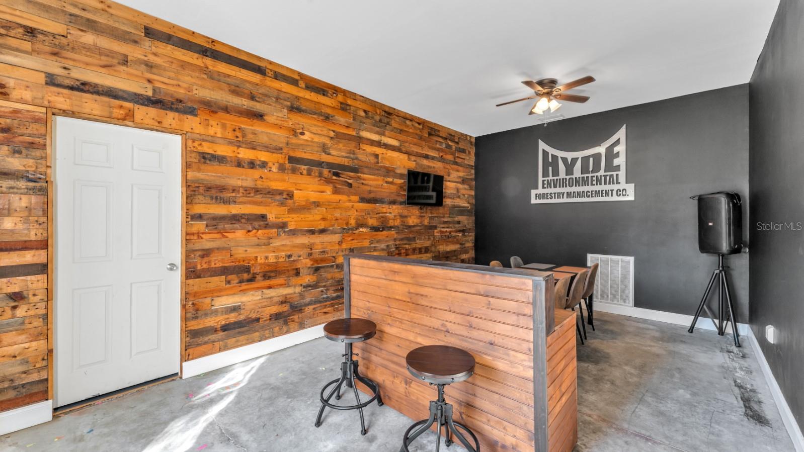 Image 45 of 58 For 12459 Fort King Road