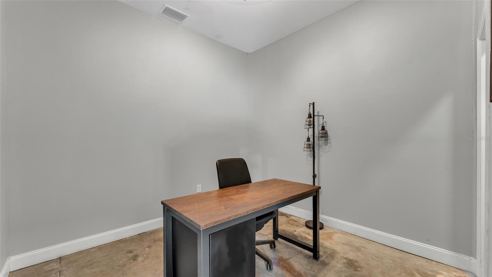 Image 48 of 58 For 12459 Fort King Road