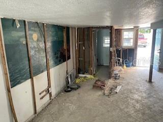 Image 9 of 13 For 14715 Gulf Boulevard