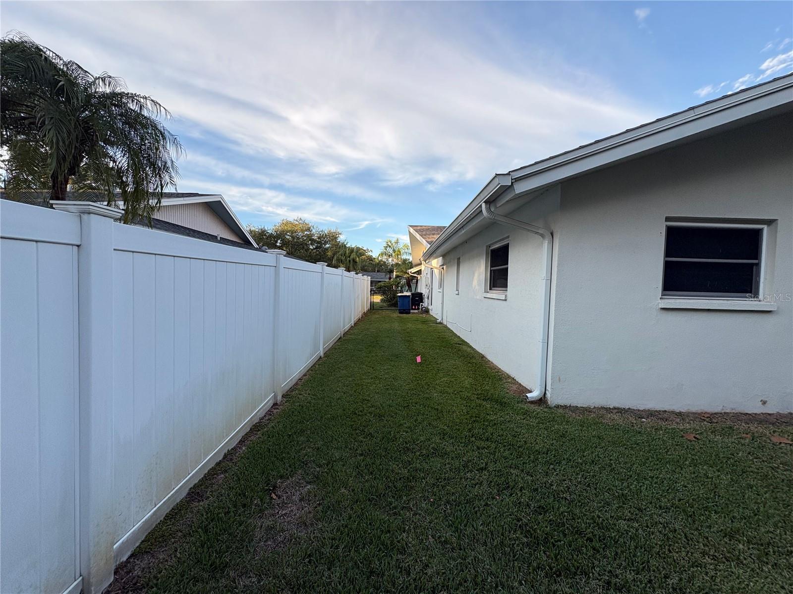 Image 19 of 23 For 2649 Clubhouse Drive S