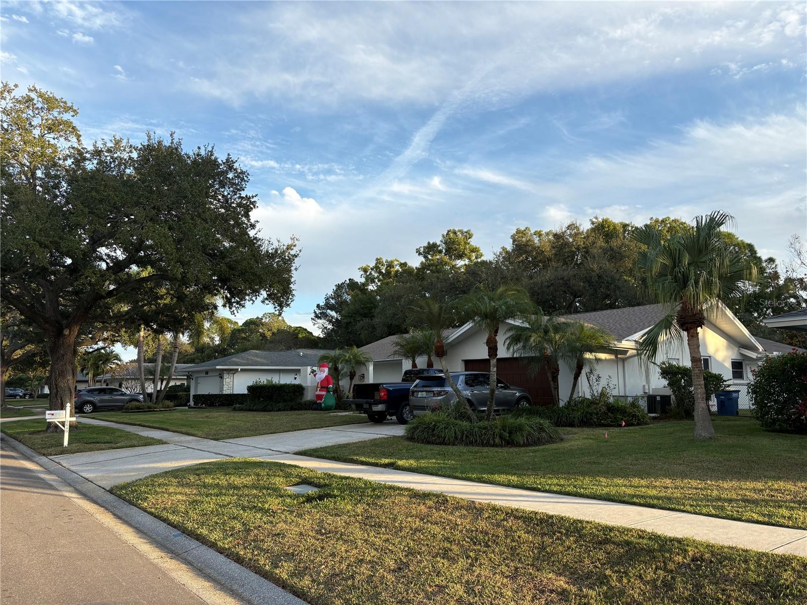 Image 2 of 23 For 2649 Clubhouse Drive S