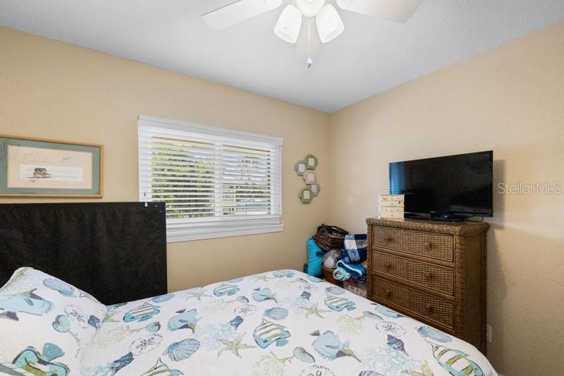 Image 18 of 37 For 1125 Pinellas Bayway S 106