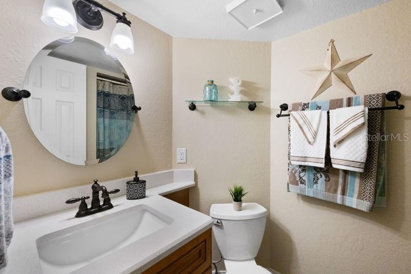 Image 19 of 37 For 1125 Pinellas Bayway S 106