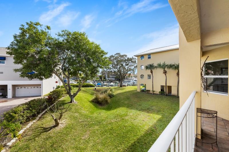 Image 22 of 37 For 1125 Pinellas Bayway S 106