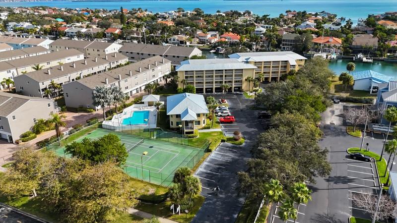 Image 32 of 37 For 1125 Pinellas Bayway S 106