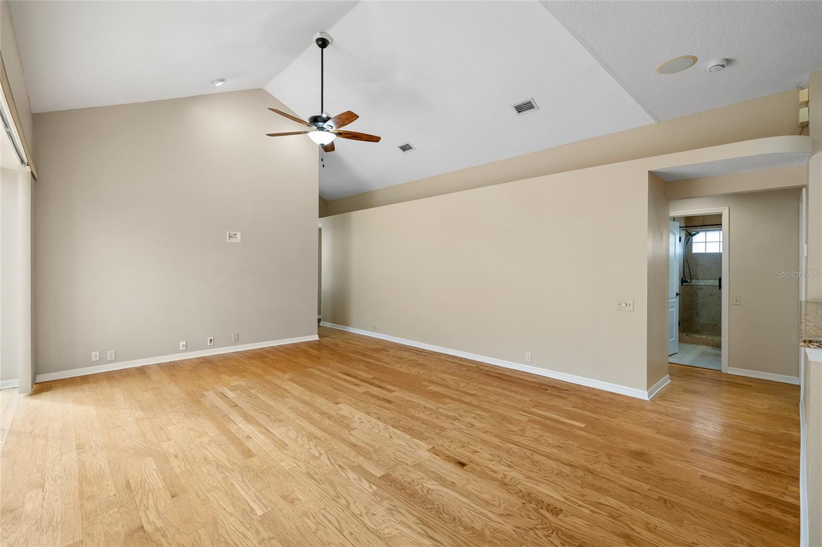 Image 29 of 67 For 12310 Seabrook Drive