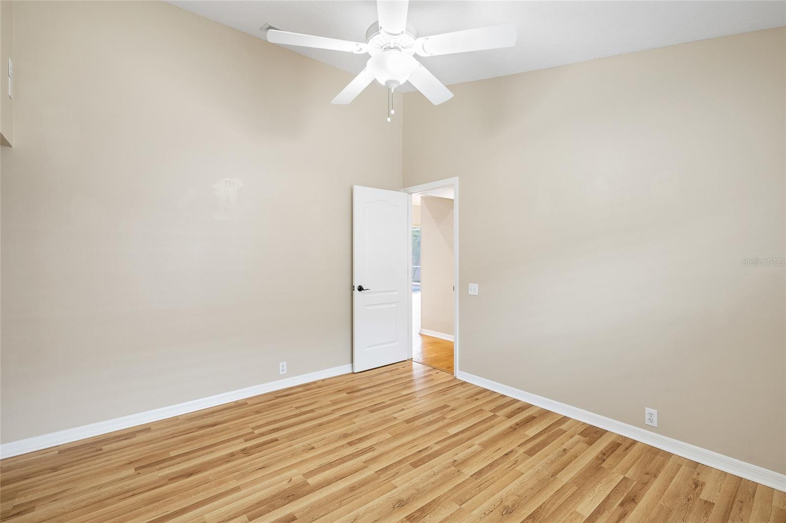 Image 38 of 67 For 12310 Seabrook Drive