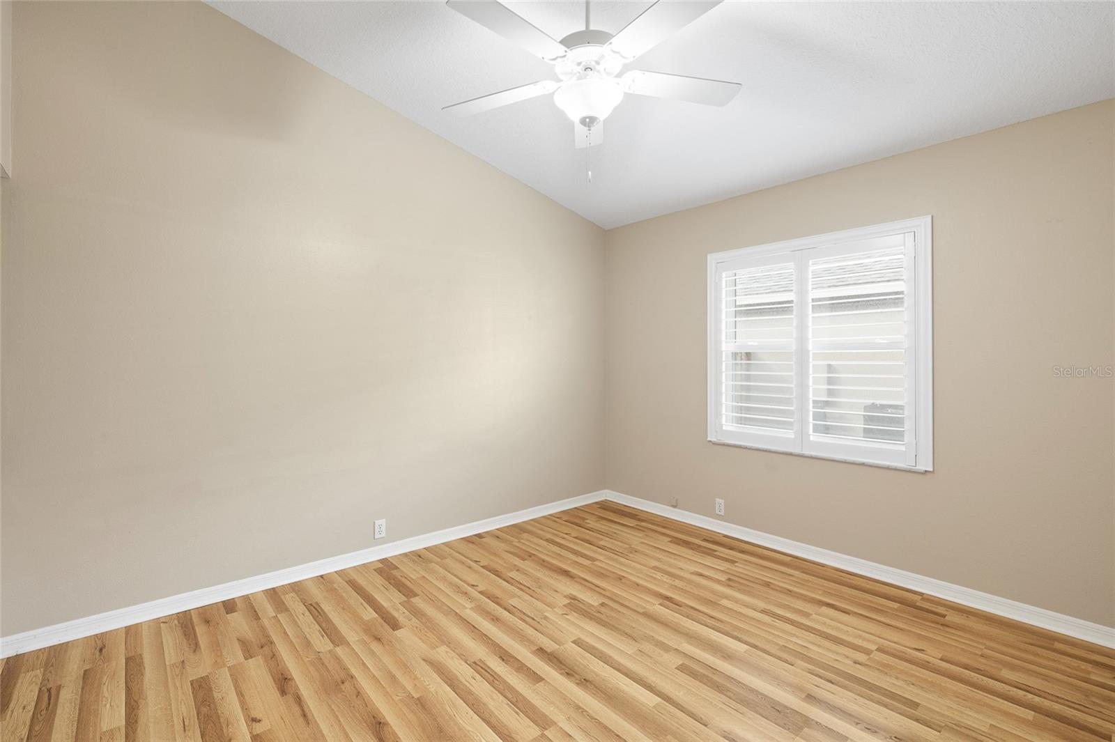 Image 39 of 67 For 12310 Seabrook Drive