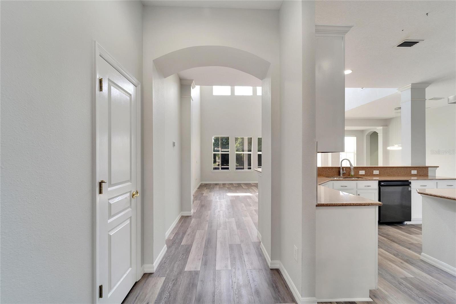 Image 28 of 97 For 5604 Skimmer Drive