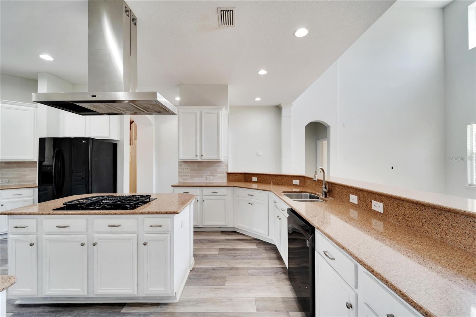 Image 40 of 97 For 5604 Skimmer Drive