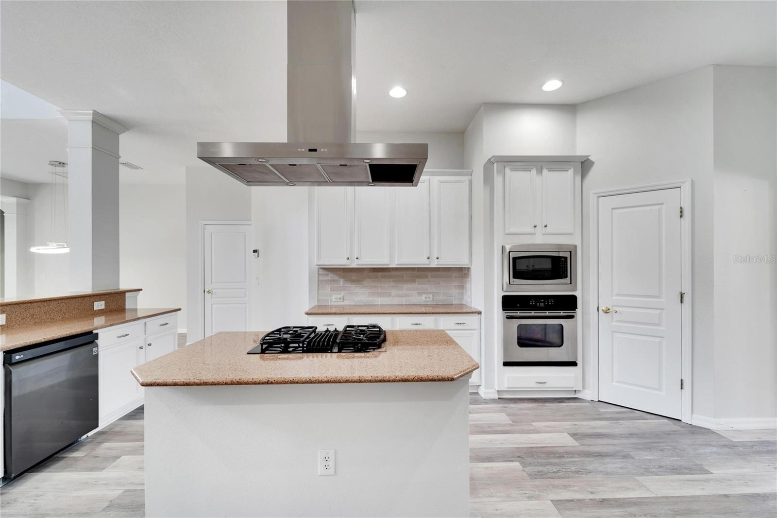 Image 41 of 97 For 5604 Skimmer Drive