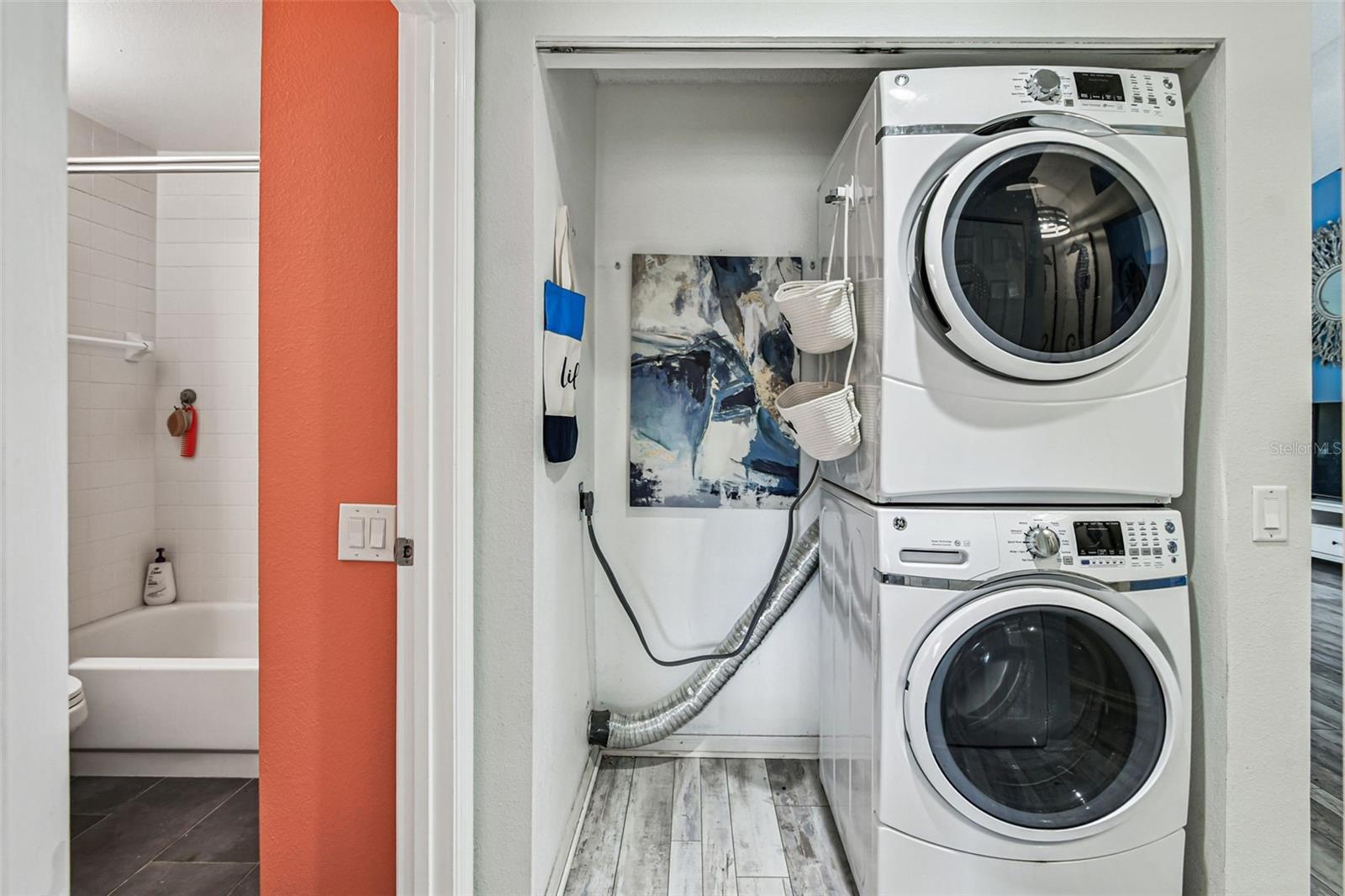 Image 33 of 55 For 4210 Caddie Drive E 202