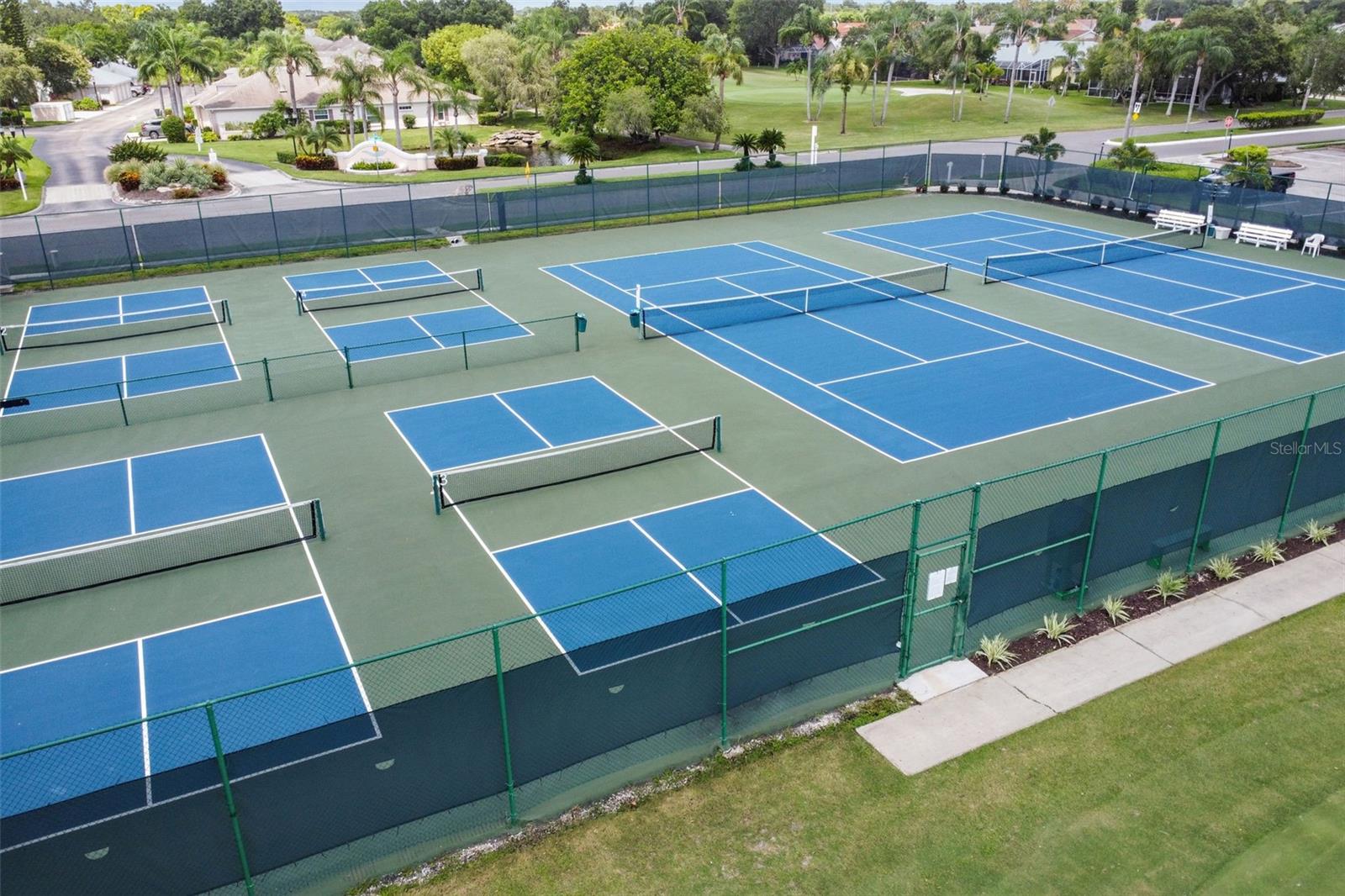 Image 53 of 55 For 4210 Caddie Drive E 202