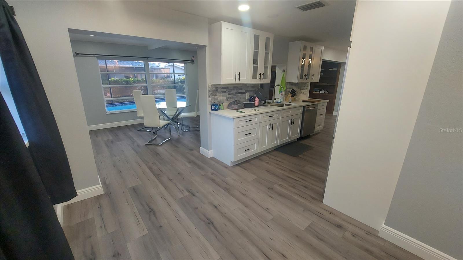 Image 10 of 20 For 1811 Forest Drive