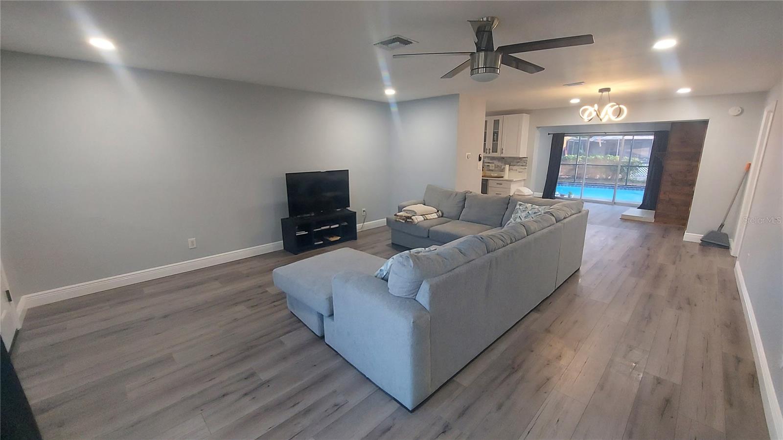 Image 12 of 20 For 1811 Forest Drive