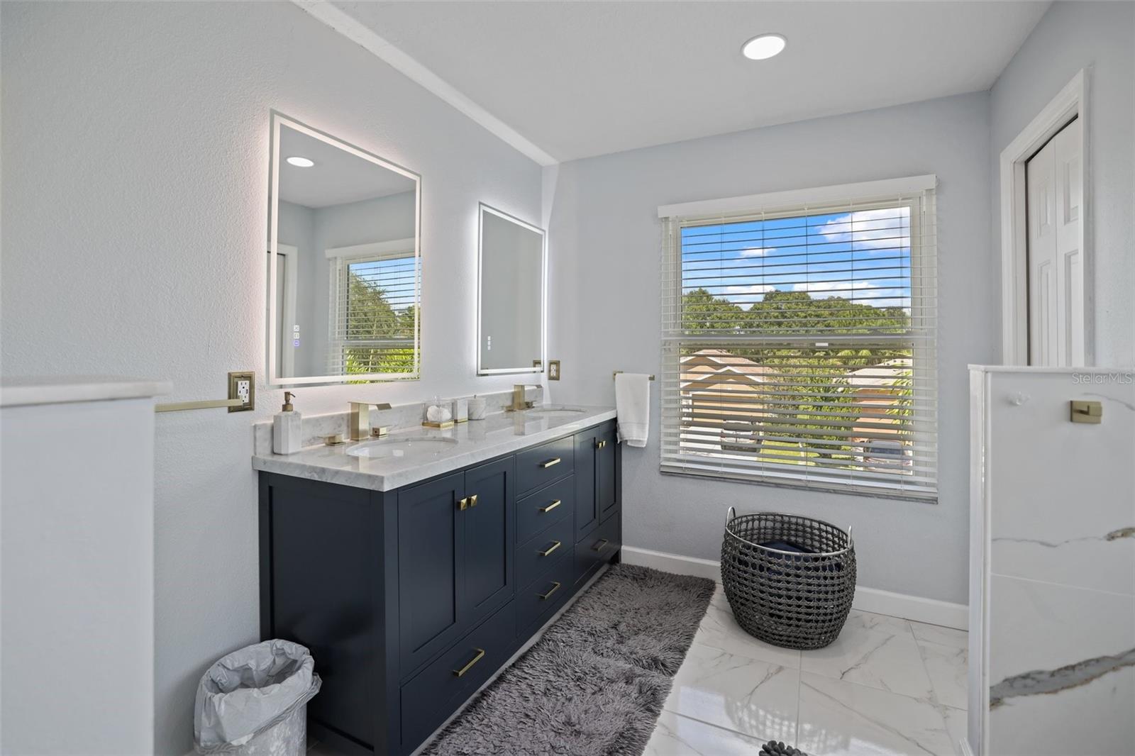 Image 33 of 71 For 8524 Tidal Bay Lane