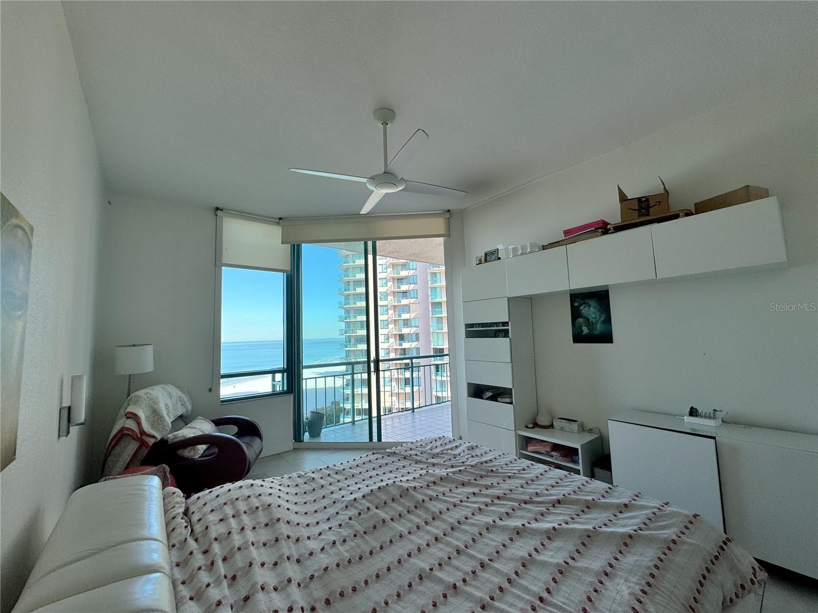 Image 12 of 37 For 1560 Gulf Boulevard 804