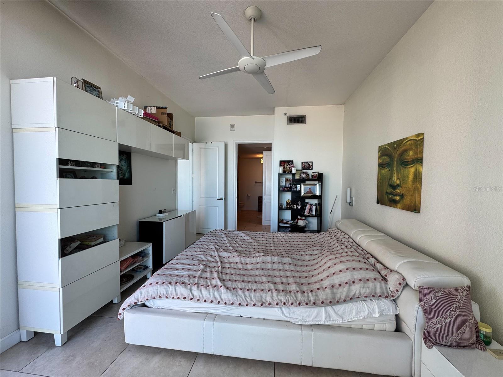 Image 13 of 37 For 1560 Gulf Boulevard 804