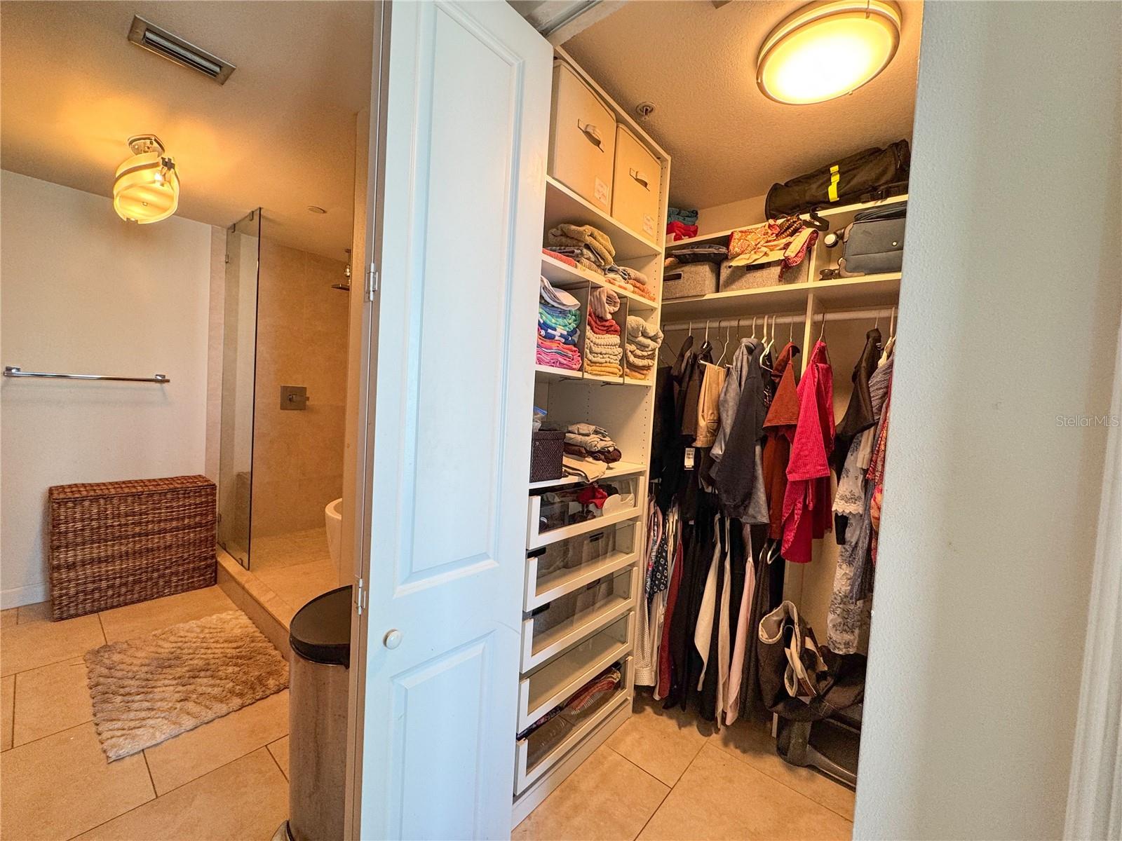 Image 16 of 37 For 1560 Gulf Boulevard 804