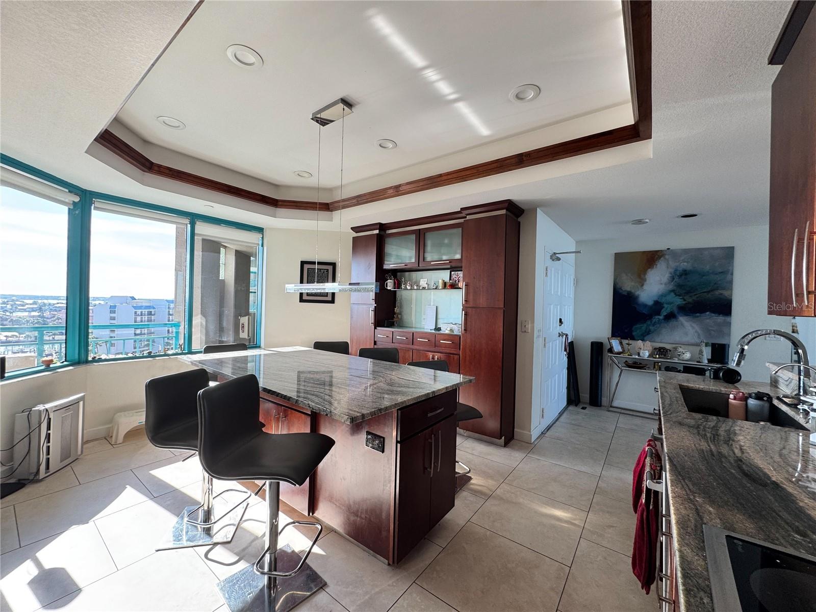 Image 7 of 37 For 1560 Gulf Boulevard 804