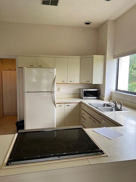 Image 11 of 31 For 3000 Red Oak Court 204