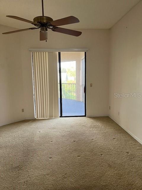 Image 13 of 31 For 3000 Red Oak Court 204