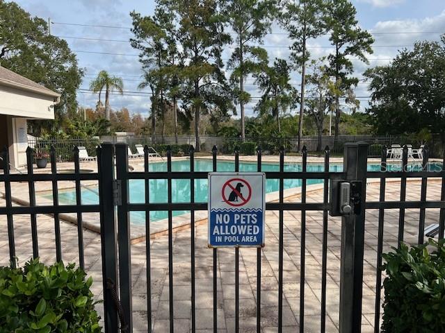 Image 28 of 31 For 3000 Red Oak Court 204