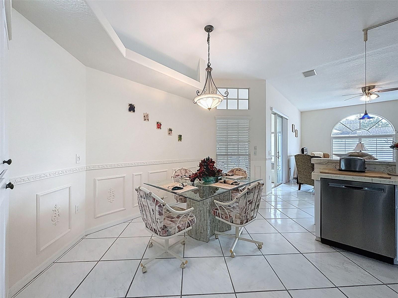 Listing photo id 24 for 8704 Cypress Lakes Boulevard