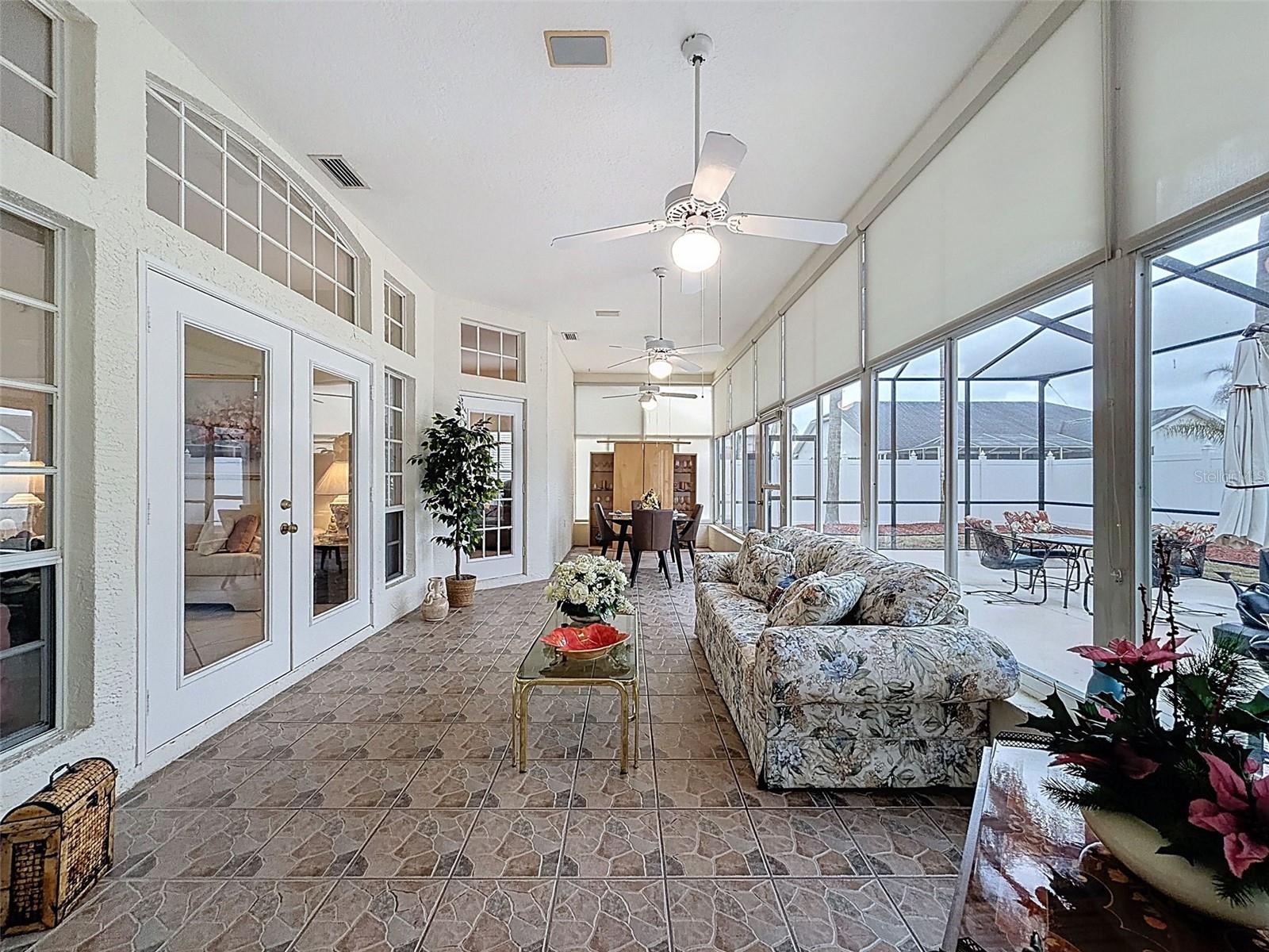 Listing photo id 1 for 8704 Cypress Lakes Boulevard