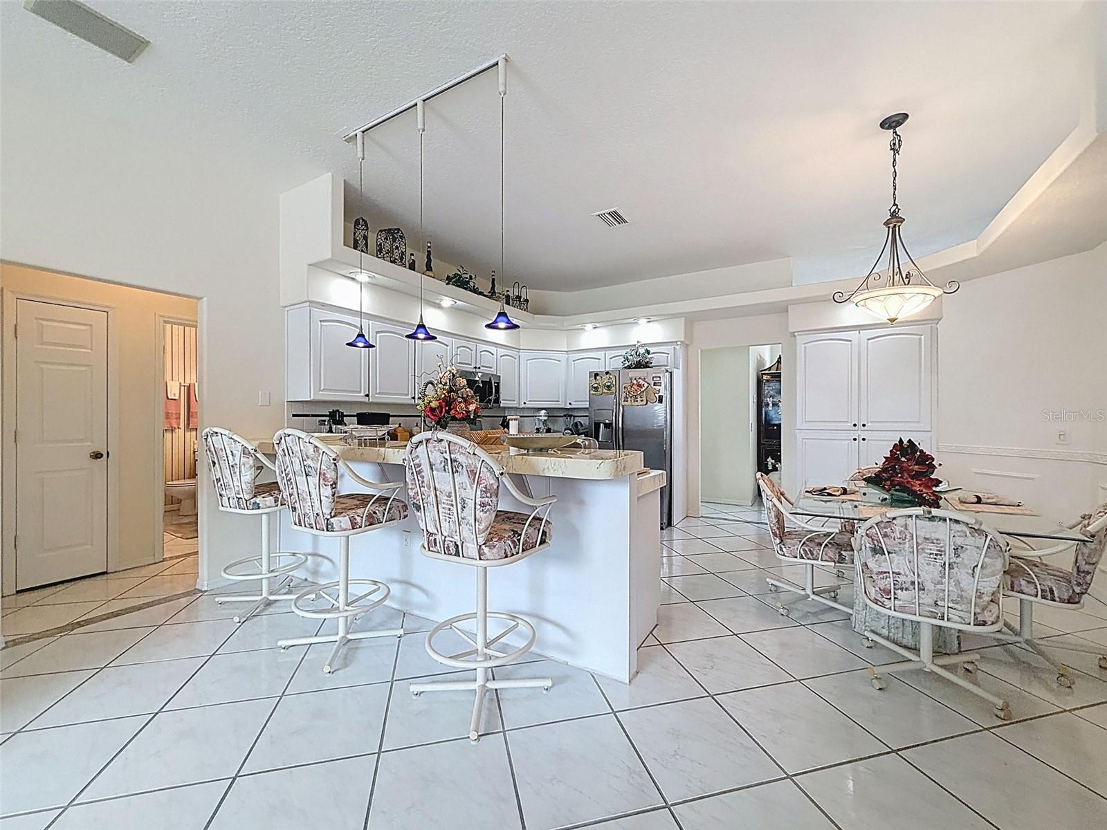 Listing photo id 29 for 8704 Cypress Lakes Boulevard