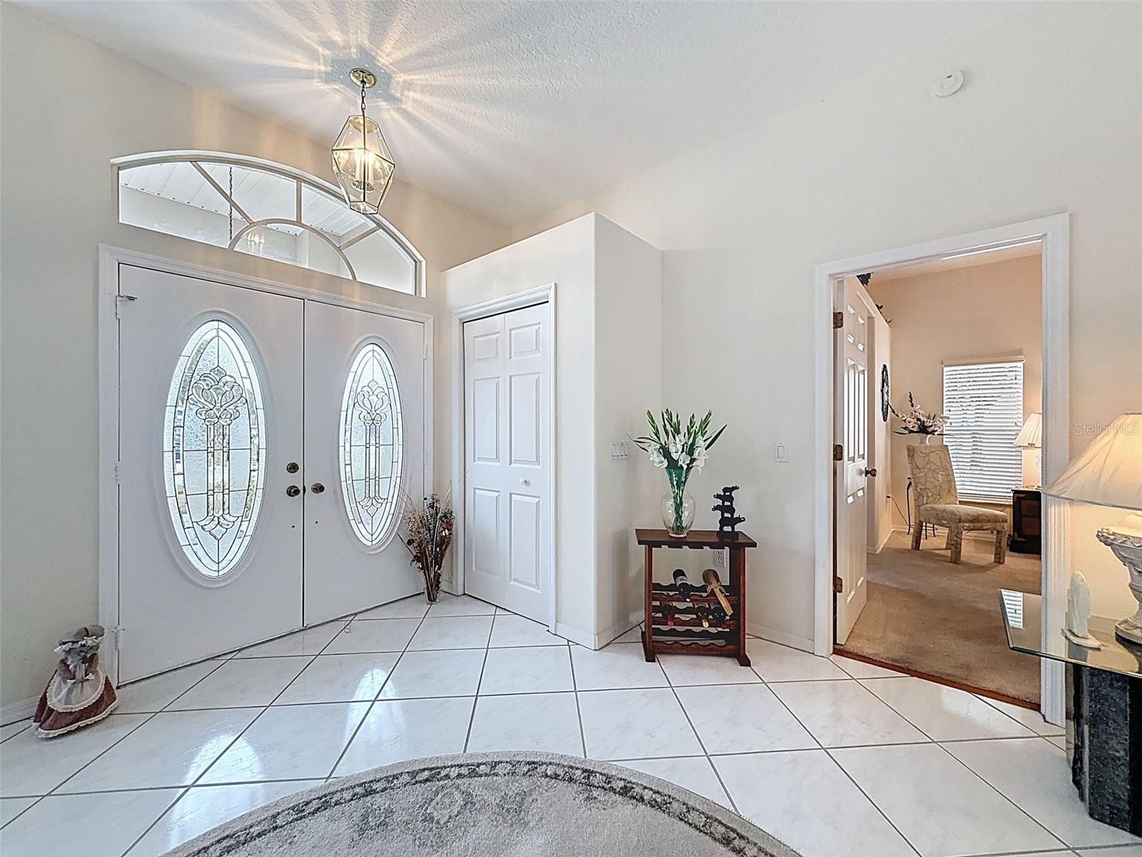 Listing photo id 2 for 8704 Cypress Lakes Boulevard