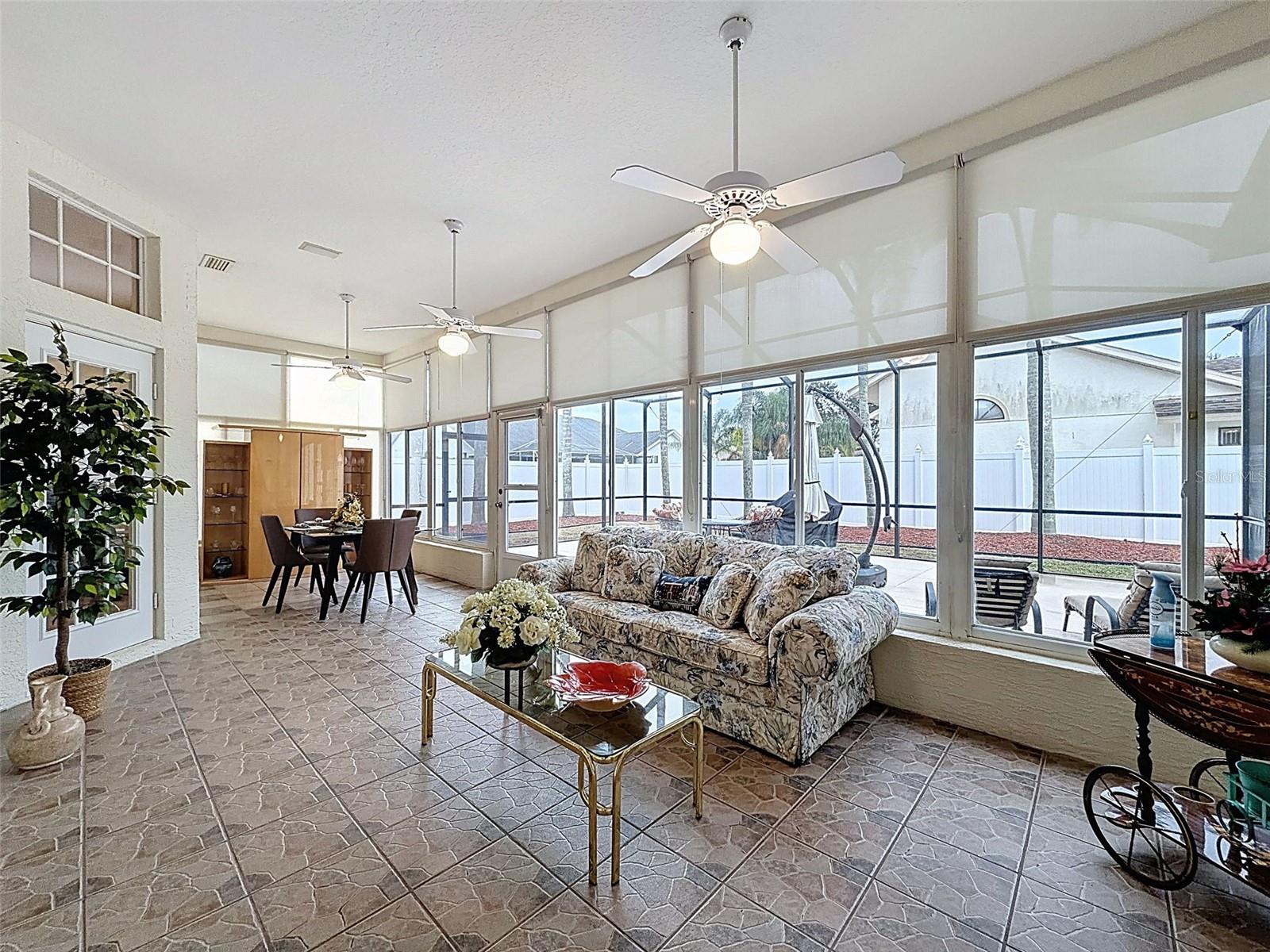 Listing photo id 38 for 8704 Cypress Lakes Boulevard