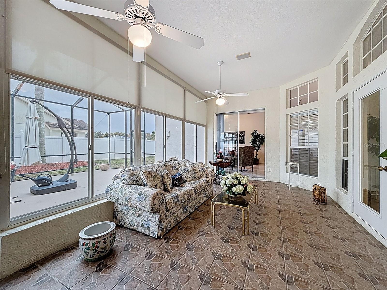 Listing photo id 39 for 8704 Cypress Lakes Boulevard