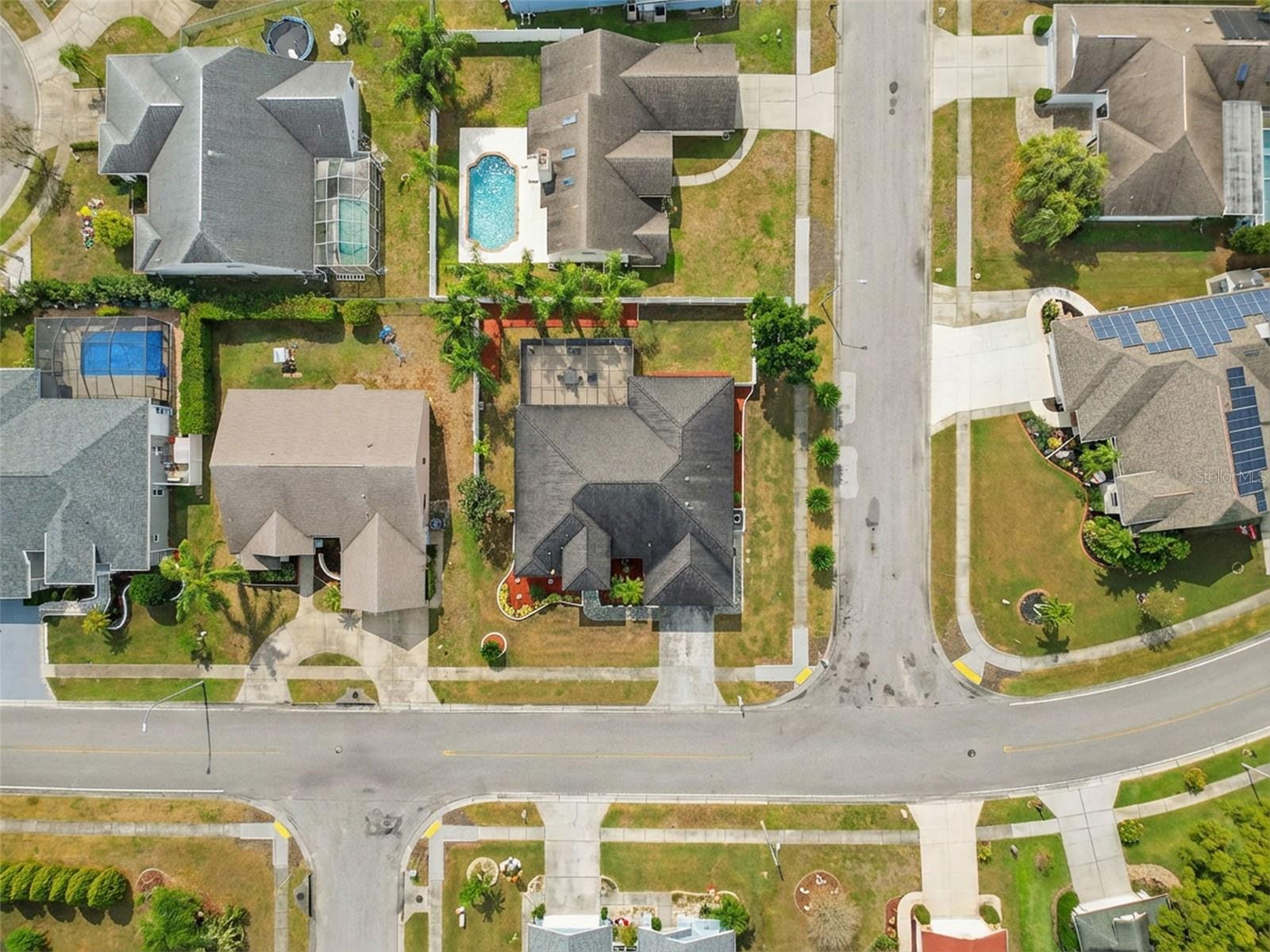 Listing photo id 48 for 8704 Cypress Lakes Boulevard