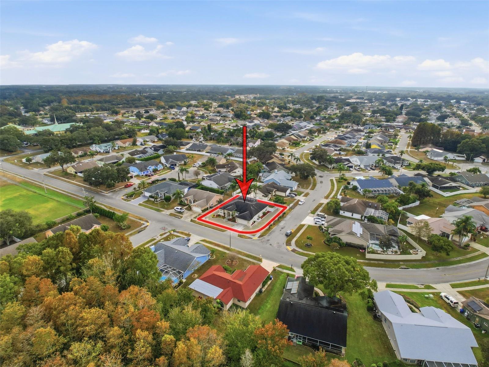 Listing photo id 49 for 8704 Cypress Lakes Boulevard