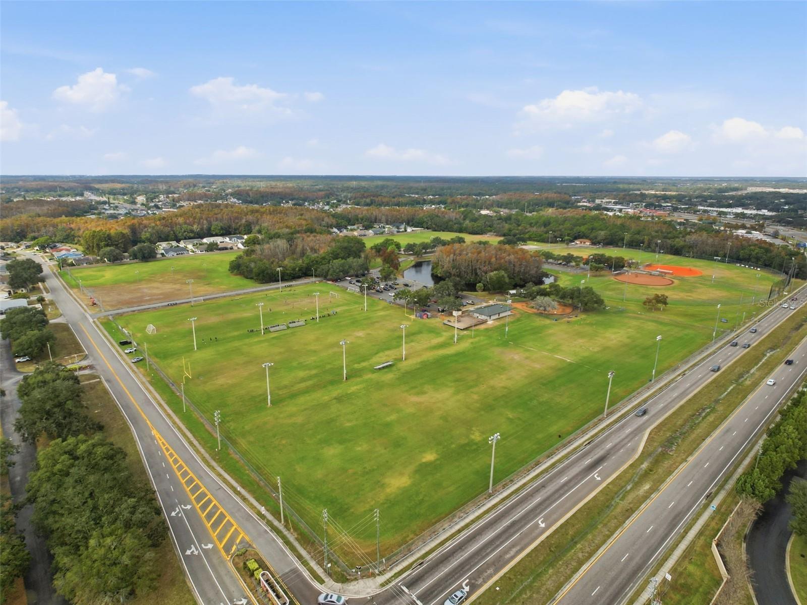 Listing photo id 56 for 8704 Cypress Lakes Boulevard