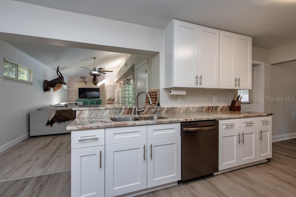 Image 14 of 52 For 515 Dora Drive